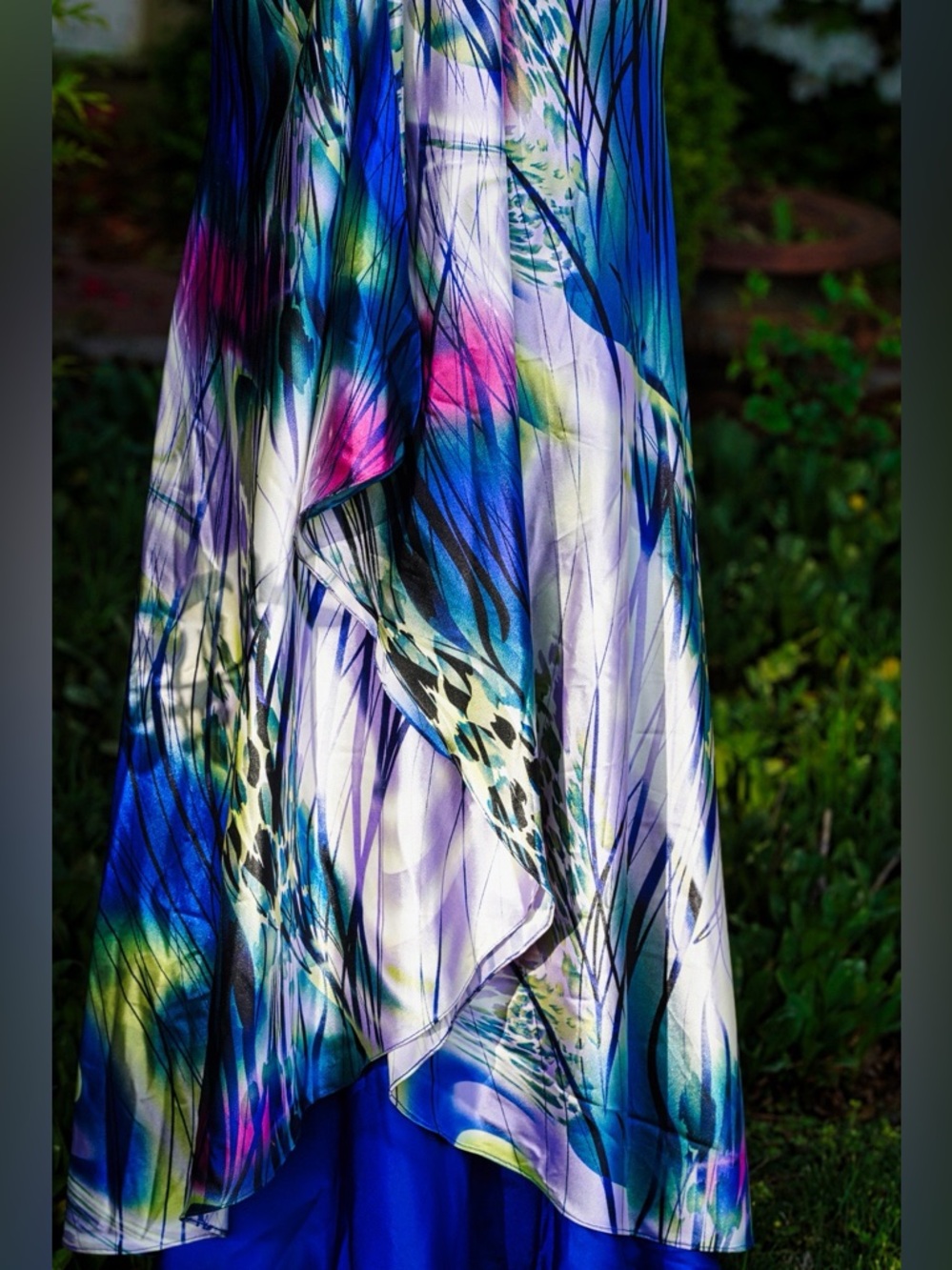 Cinderella Multi-Color Abstract Print Gown - Size 6 - Picture 4 of 5